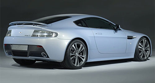 Aston Martin V12 Vantage RS