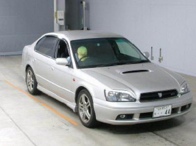 Subaru Legacy   2000