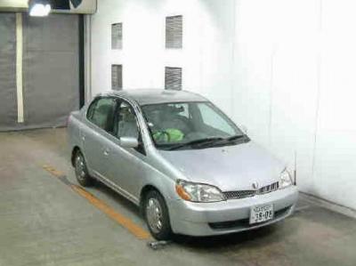 Toyota Platz   2000