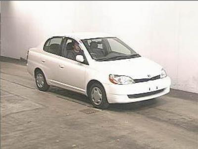 Toyota Platz   2001