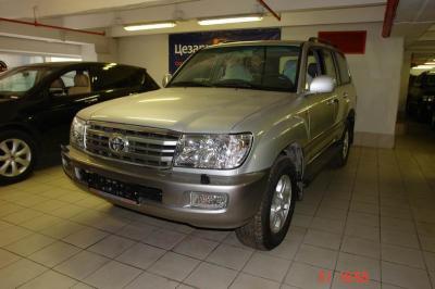 Toyota Land Cruiser 100   2007