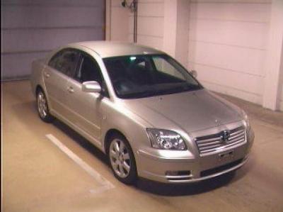 Toyota Avensis   2003