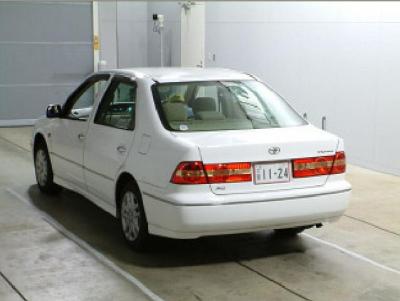 Toyota Vista   2001