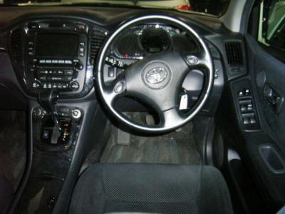 Toyota Kluger   2002