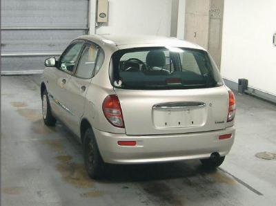 Toyota Duet   2001