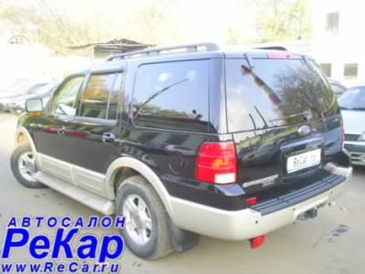 Ford Expedition   2004