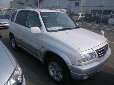 Suzuki Escudo   2001