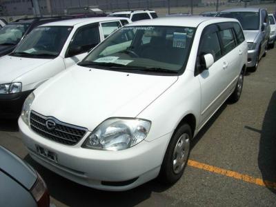 Toyota Corolla Fielder   2001