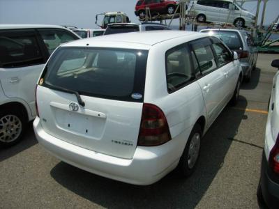 Toyota Corolla Fielder   2001
