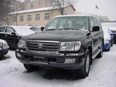 Toyota Land Cruiser 100   2003