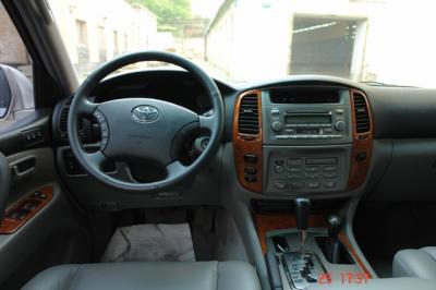 Toyota Land Cruiser 100   2003