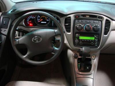 Toyota Highlander   2002