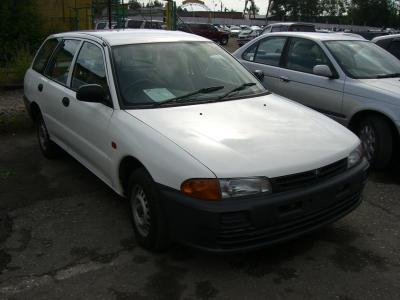 Mitsubishi Libero   2001