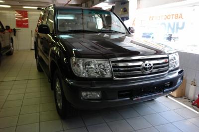 Toyota Land Cruiser 100   2007