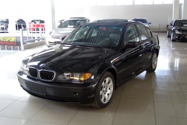 BMW     2003