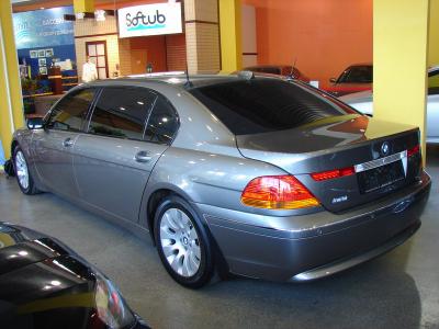 BMW 760   2004